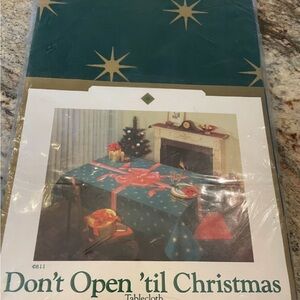 Vintage Bardwil Don’t Open ‘til Christmas Tablecloth 60"x84" Green NEW